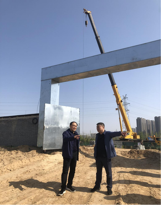鄭州市建設投資集團有限公司黨委委員、副總經(jīng)理張巖到侯寨新鎮(zhèn)區(qū)安置區(qū)調(diào)研項目建設工作